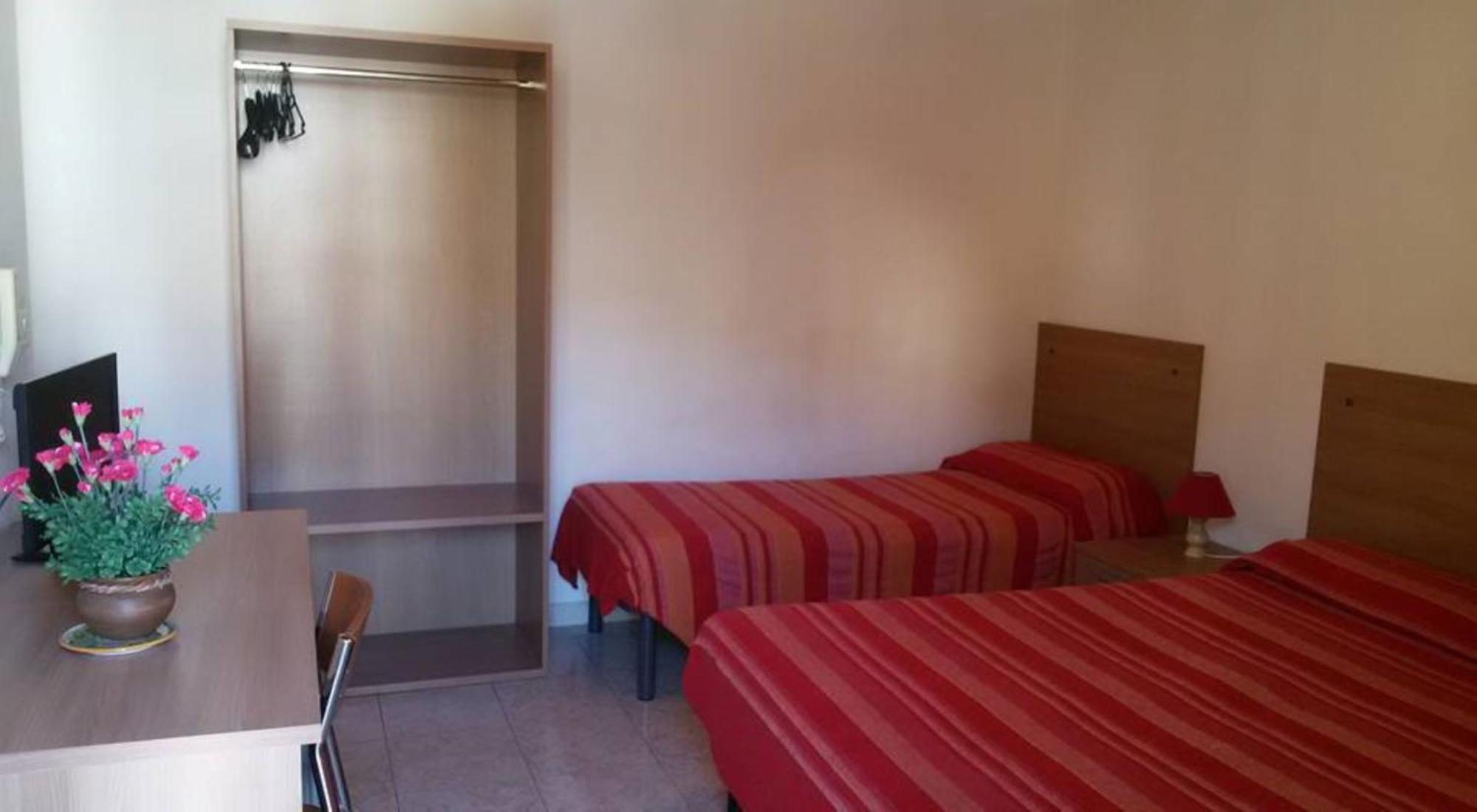 Hotel Pensione Cundari Таормина Екстериор снимка
