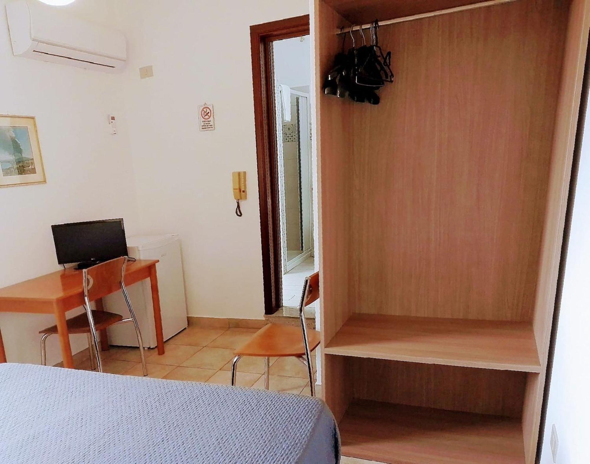 Hotel Pensione Cundari Таормина Екстериор снимка