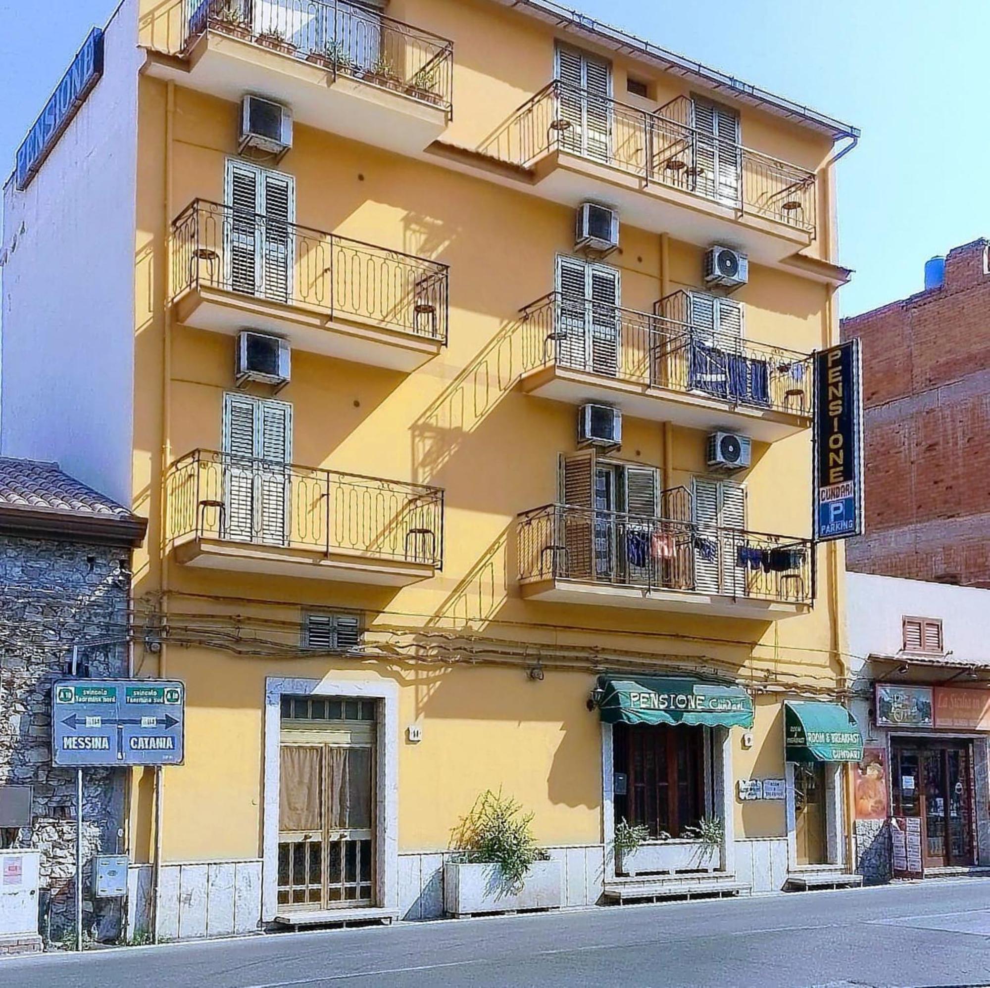 Hotel Pensione Cundari Таормина Екстериор снимка